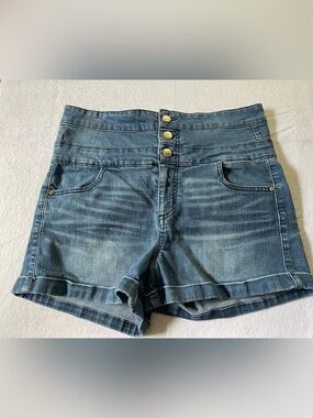 Tinseltown High-Waist Blue Denim Shorts with Triple-Button Front